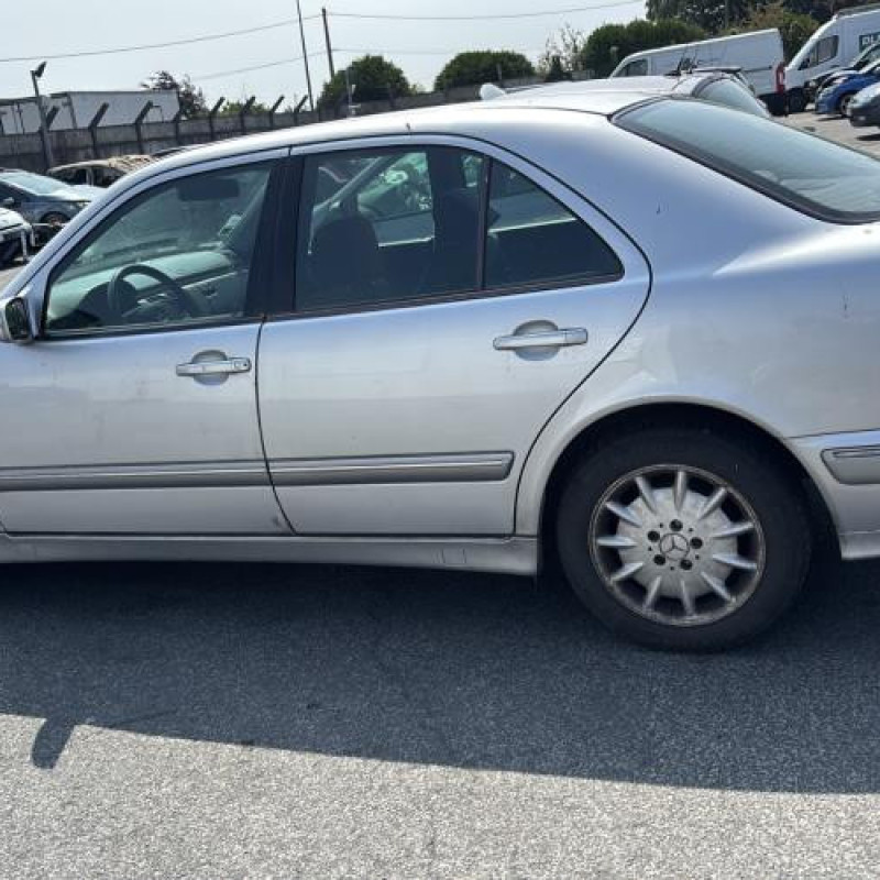 Commande chauffage MERCEDES CLASSE E 210 Photo n°20