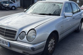 Commande chauffage MERCEDES CLASSE E 210