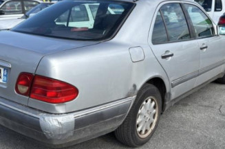 Commande chauffage MERCEDES CLASSE E 210