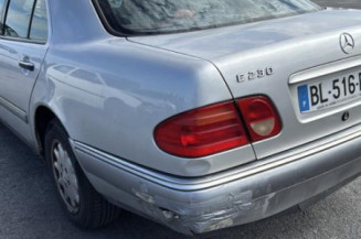 Commande chauffage MERCEDES CLASSE E 210