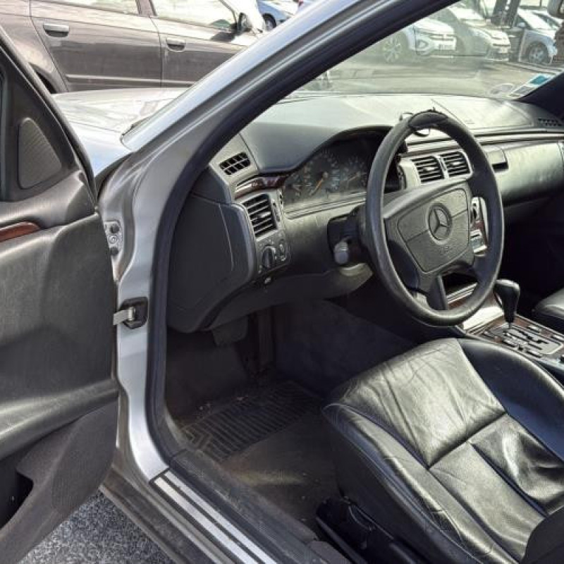 Commande chauffage MERCEDES CLASSE E 210 Photo n°13