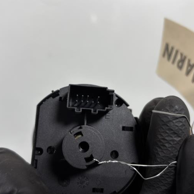 Commande de phare VOLKSWAGEN TOURAN 3 Photo n°3