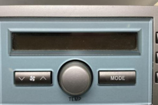 Commande chauffage TOYOTA COROLLA VERSO 2