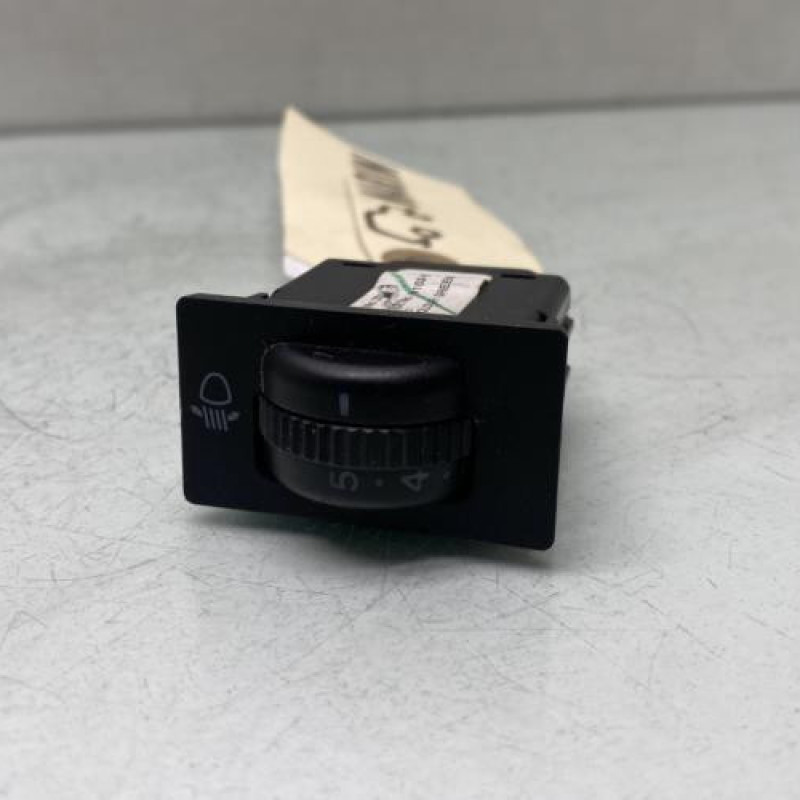 Commande de phare TOYOTA COROLLA VERSO 2 Photo n°1