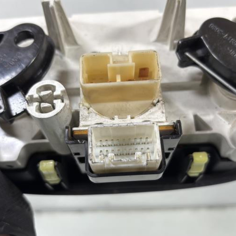 Commande chauffage TOYOTA RAV4 2 Photo n°4