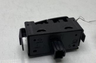 Bouton de warning DACIA SANDERO 2