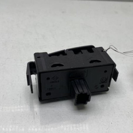 Bouton de warning DACIA SANDERO 2