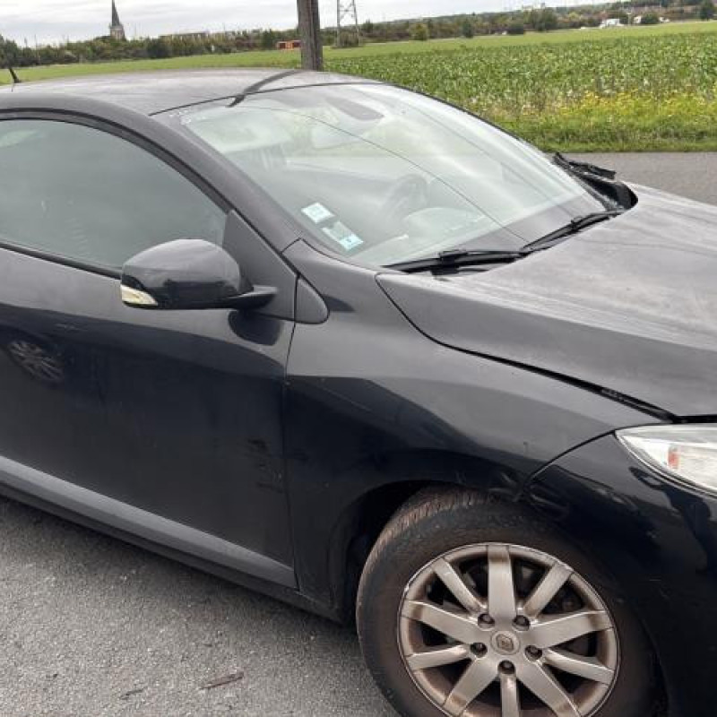 Pare choc arriere RENAULT MEGANE 3 Photo n°15