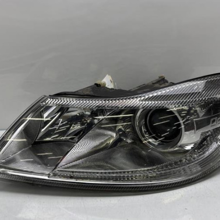 Optique avant principal gauche (feux)(phare) SKODA OCTAVIA 2 Photo n°1