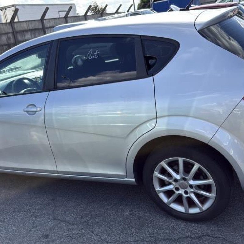 Pare choc arriere SEAT LEON 2 Photo n°13