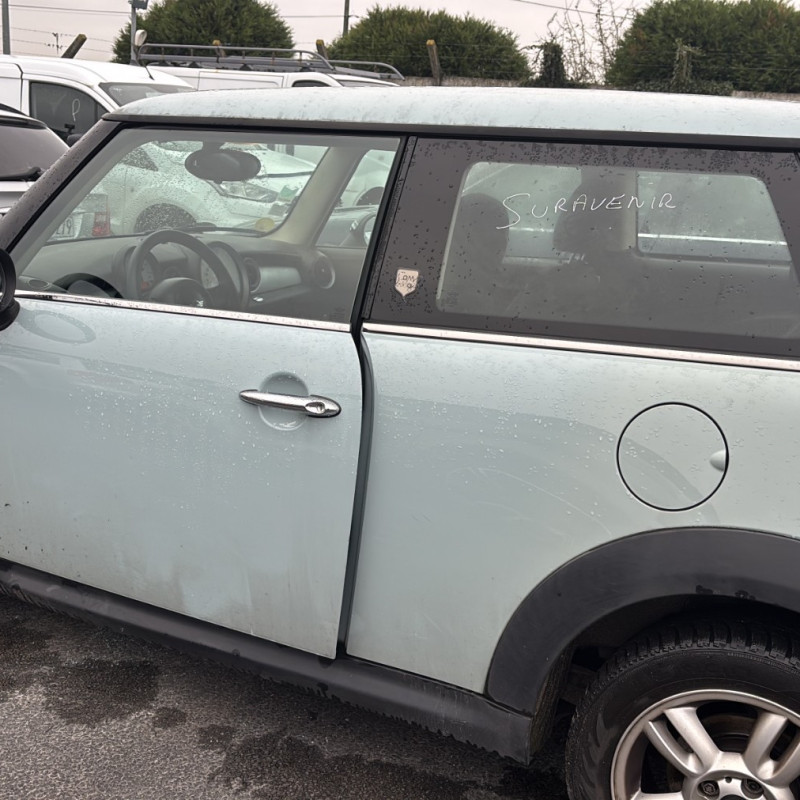 MINI MINI 2 R56 PHASE 2 1.6D - 16V TURBO ONE D Photo n°15