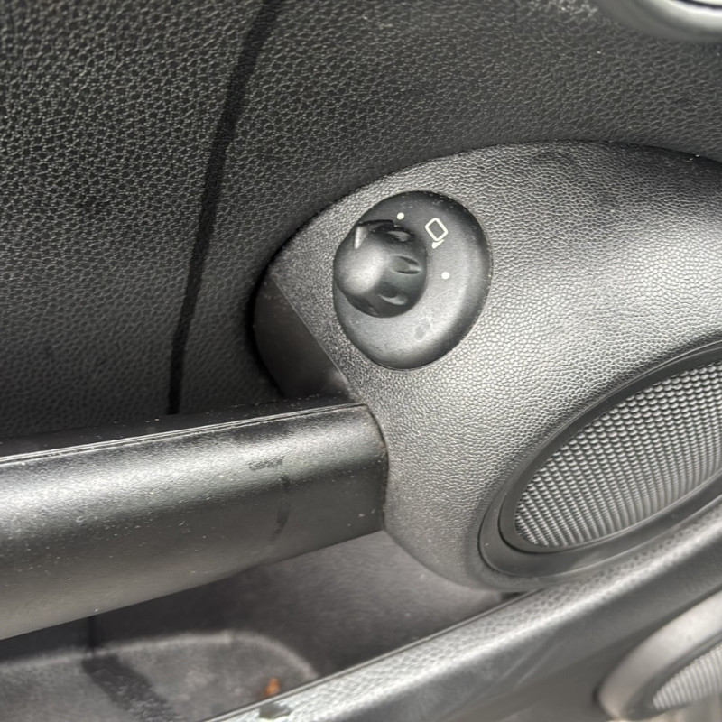 MINI MINI 2 R56 PHASE 2 1.6D - 16V TURBO ONE D Photo n°17