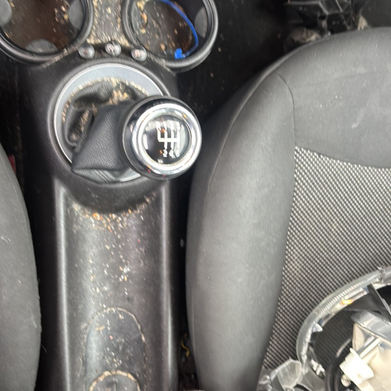 MINI MINI 2 R56 PHASE 2 1.6D - 16V TURBO ONE D Photo n°25