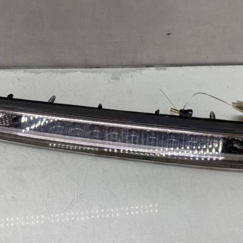 Feu arriere stop central PEUGEOT 308 2 Photo n°1