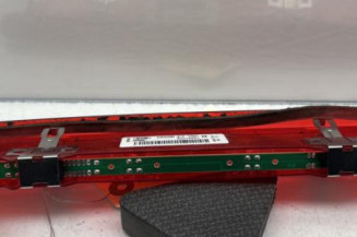 Feu arriere stop central NISSAN QASHQAI 1