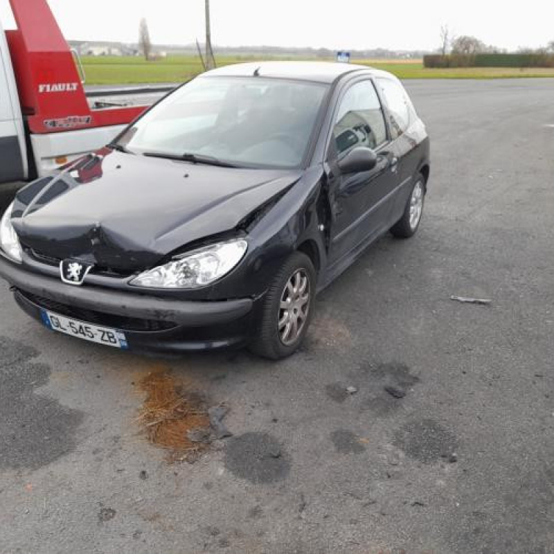 Feu arriere stop central PEUGEOT 206 Photo n°4