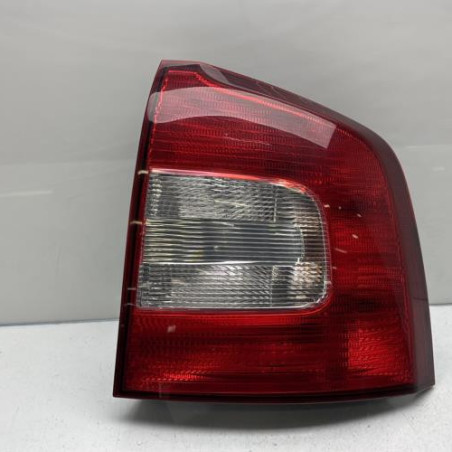 Feu arriere principal droit (feux) SKODA OCTAVIA 2 Photo n°1