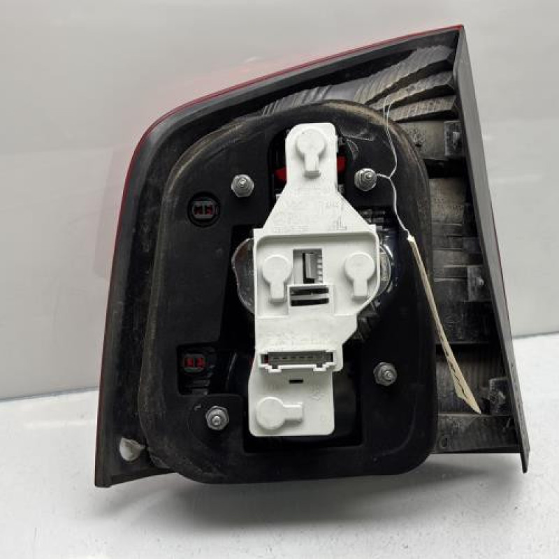 Feu arriere principal droit (feux) SKODA OCTAVIA 2 Photo n°3