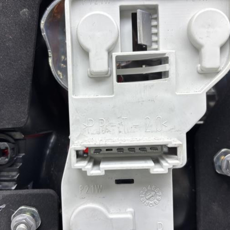 Feu arriere principal droit (feux) SKODA OCTAVIA 2 Photo n°4