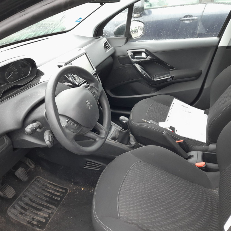 PEUGEOT 208 1 PHASE 2 1.2 VTI - 12V Photo n°7