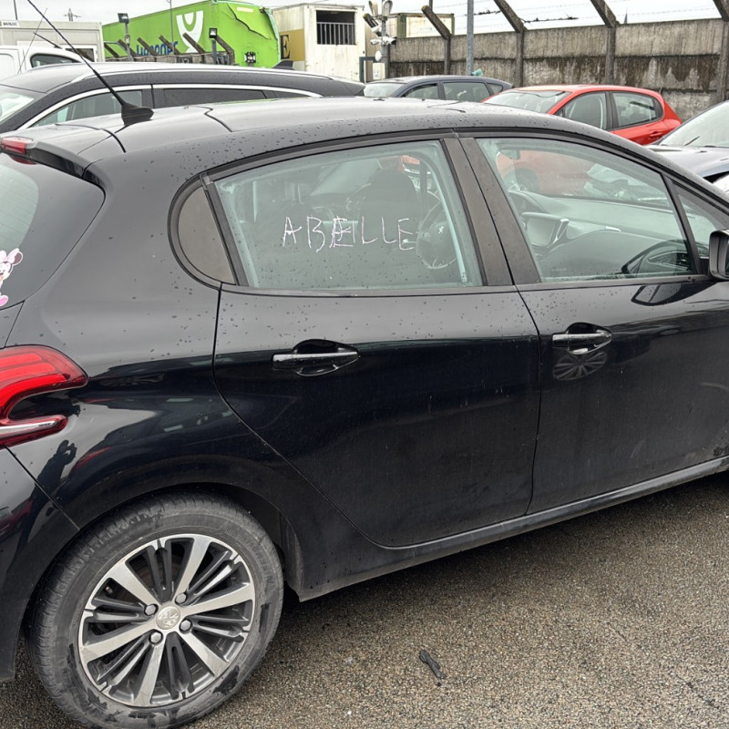 PEUGEOT 208 1 PHASE 2 1.2 VTI - 12V Photo n°13