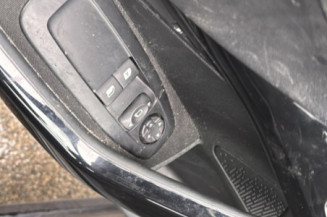 PEUGEOT 208 1 PHASE 2 1.2 VTI - 12V