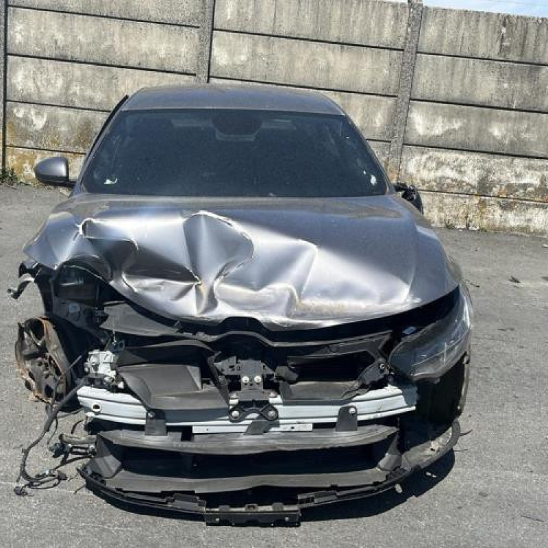 Pare boue avant gauche RENAULT TALISMAN Photo n°8