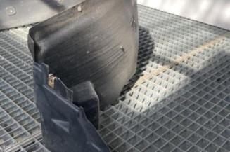 Pare boue avant droit OPEL KARL Photo n°1