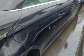 Pare boue avant droit VOLKSWAGEN EOS