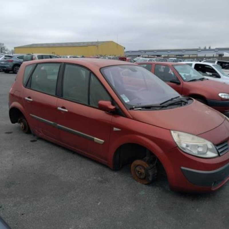 Pare boue avant droit RENAULT SCENIC 2 Photo n°6