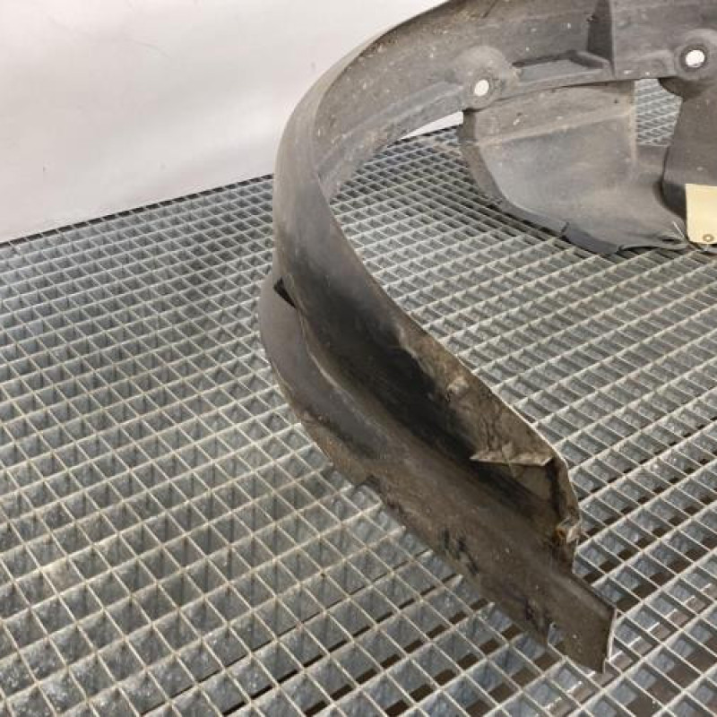 Pare boue avant droit RENAULT LAGUNA 2 Photo n°2