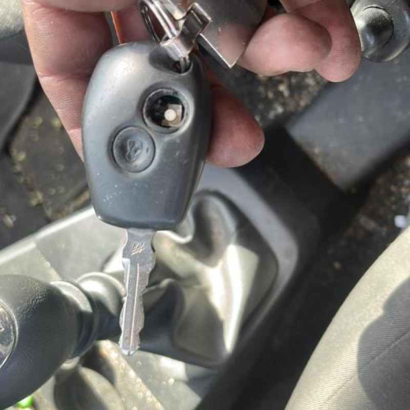 Pare boue avant gauche DACIA LODGY Photo n°12