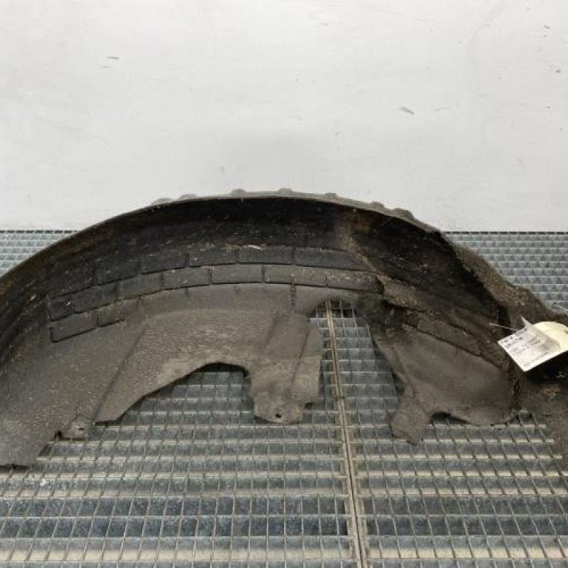 Pare boue arriere gauche FORD FIESTA 6 Photo n°3