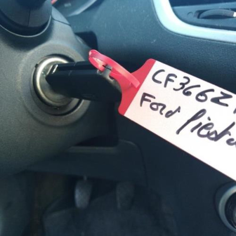 Pare boue arriere gauche FORD FIESTA 6 Photo n°17