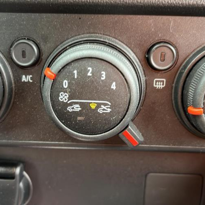 Pare boue arriere droit DACIA SANDERO 3 Photo n°9