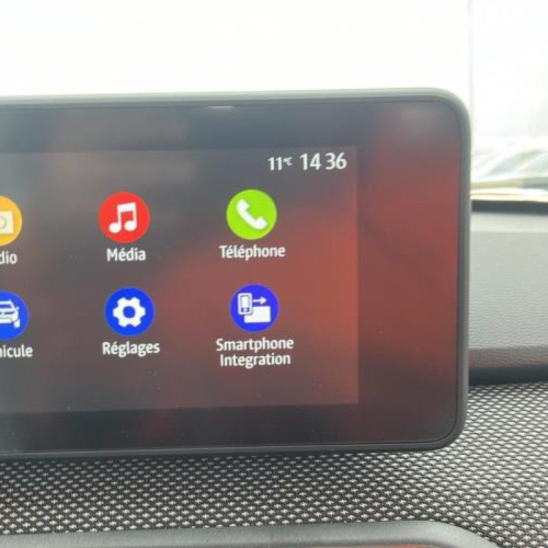 Pare boue arriere droit DACIA SANDERO 3 Photo n°13