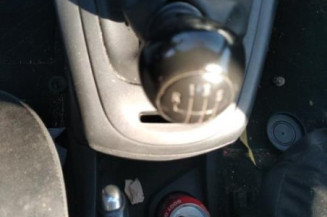 Pare boue avant droit RENAULT SCENIC 3