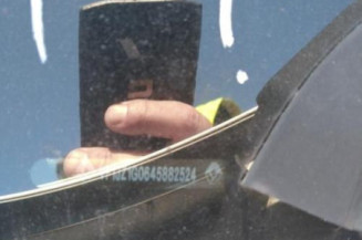 Pare boue avant droit RENAULT SCENIC 3