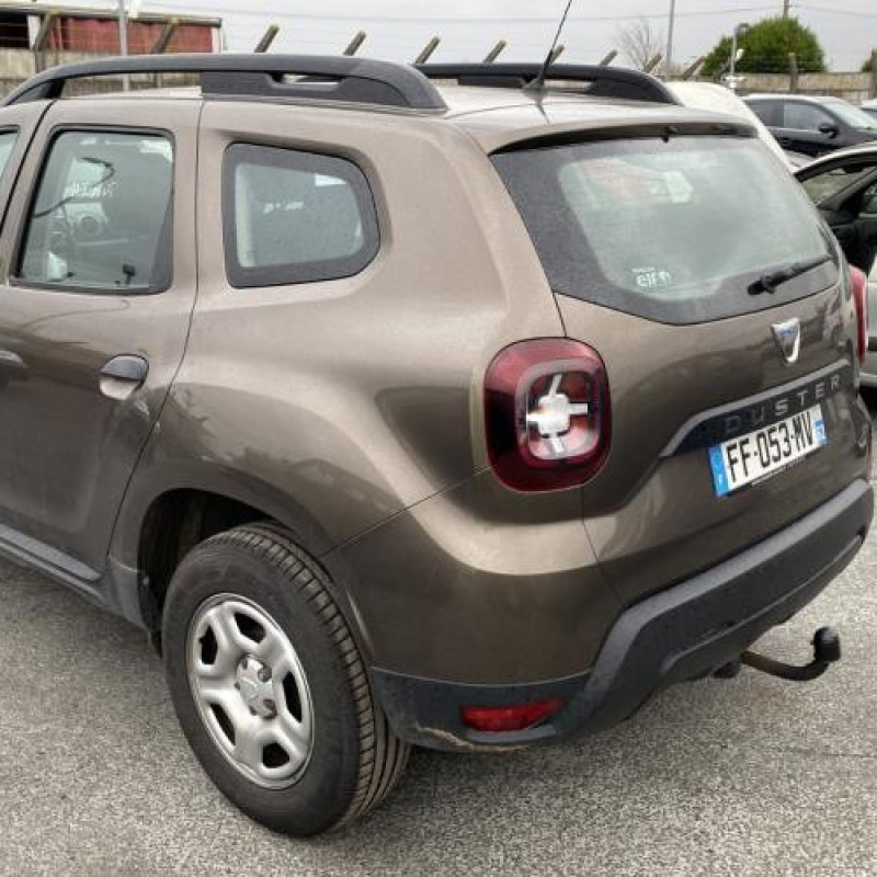 Crochet de remorquage DACIA DUSTER 2 Photo n°4