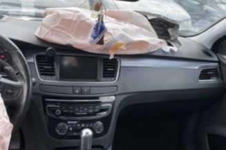 Crochet de remorquage PEUGEOT 508 1