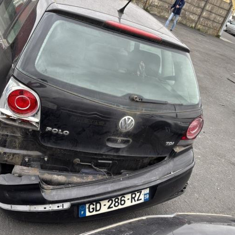 Capot VOLKSWAGEN POLO 4 Photo n°14