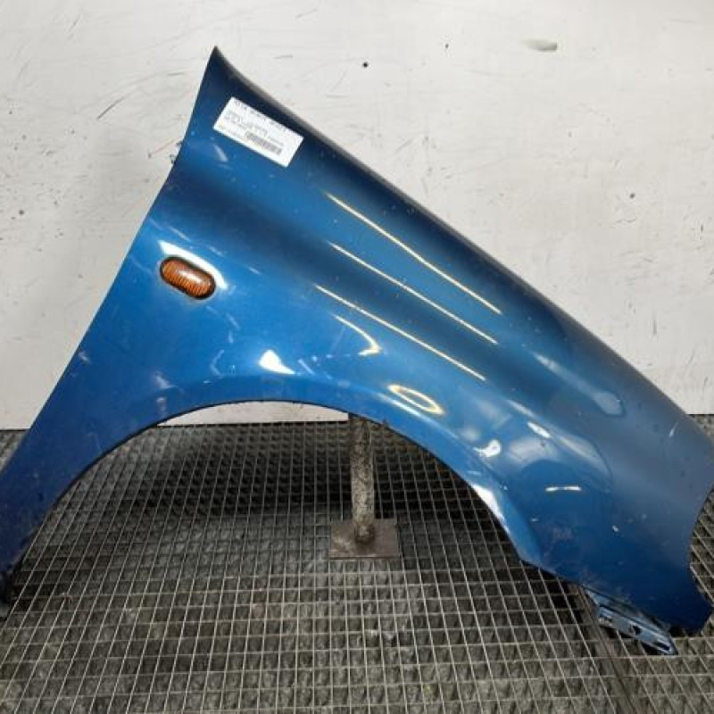 Aile avant droit RENAULT CLIO 2 Photo n°1