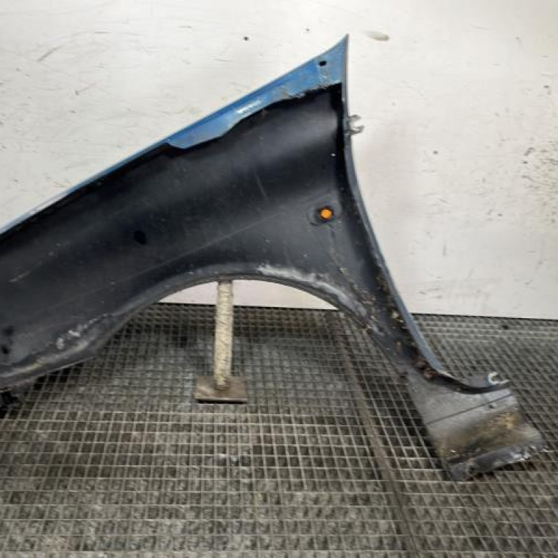 Aile avant droit RENAULT CLIO 2 Photo n°4