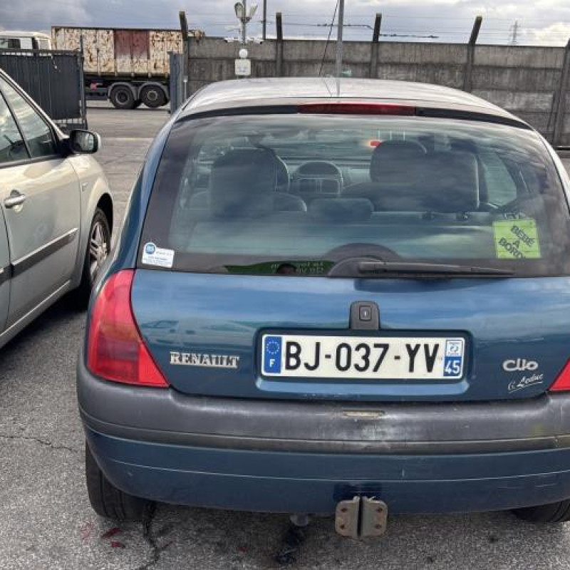 Aile avant droit RENAULT CLIO 2 Photo n°9