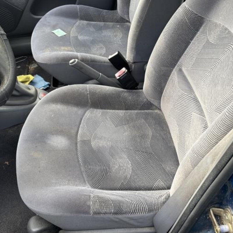 Aile avant droit RENAULT CLIO 2 Photo n°14