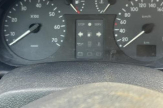 Calandre RENAULT CLIO 2