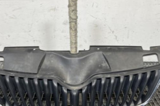 Calandre SKODA FABIA 2 Photo n°1