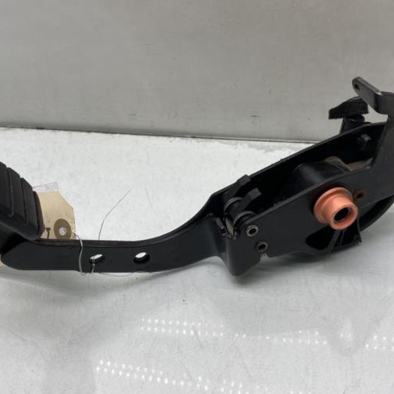 Pedale d'embrayage RENAULT CLIO 2 Photo n°2