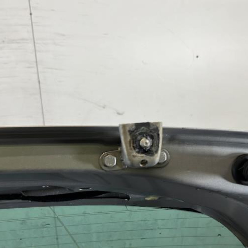 Malle/Hayon arriere CITROEN C4 2 Photo n°6