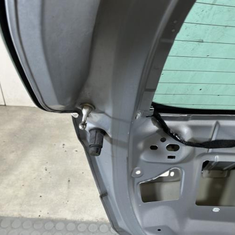Malle/Hayon arriere CITROEN C4 2 Photo n°8